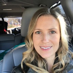 Meet your Posher, Stephanie